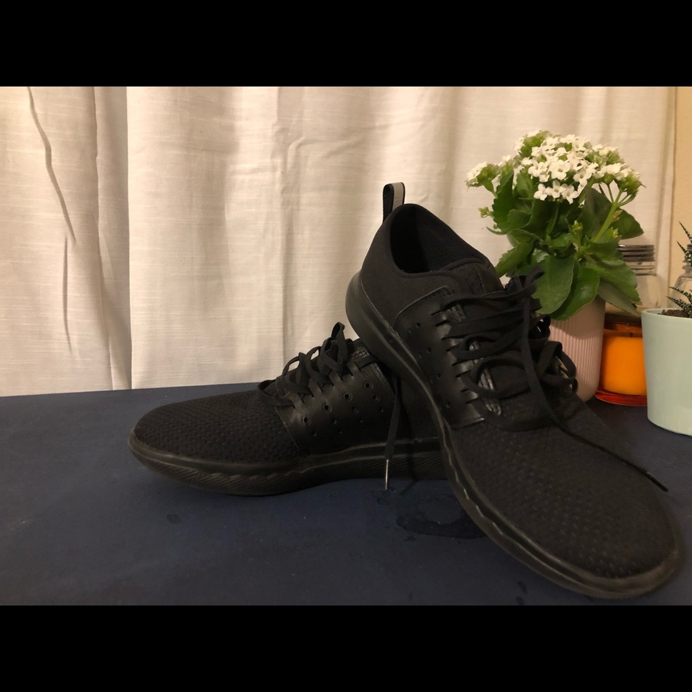 Men’s under armour shoes